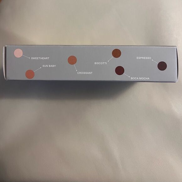 r.e.m. beauty- Midnight Shadows Palette in Baby Doll - Picture 6 of 6